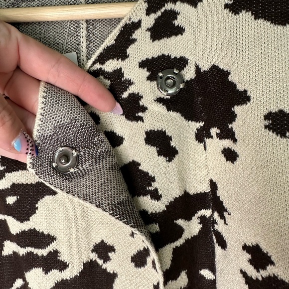 Long cow printer sweater - Picture 3 of 5